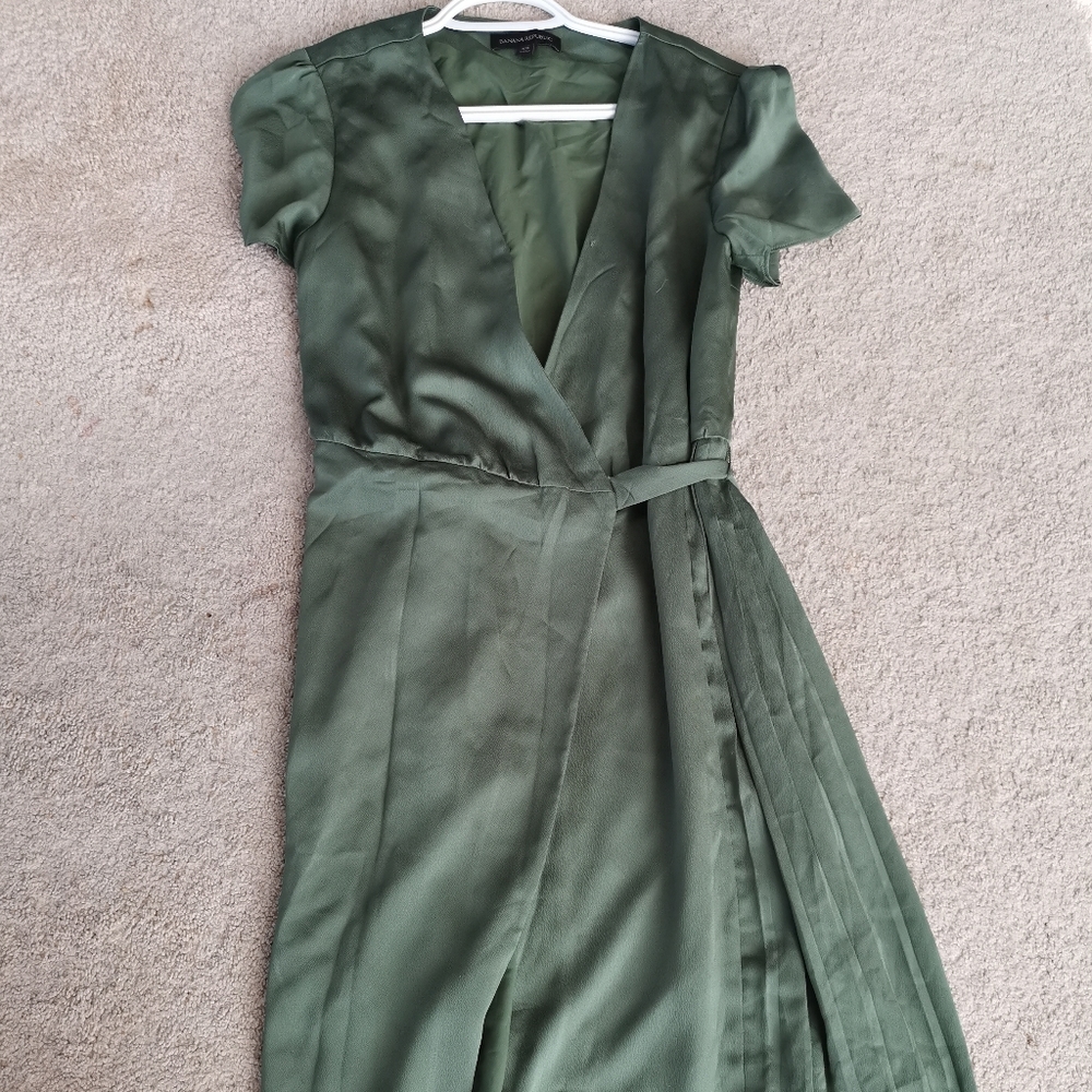 Banana Republic Emerald Green Dress - XS